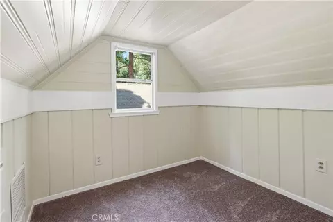 Bedroom - 23388 Knapps Cutoff, Crestline, CA 92325 photo 8 of 8