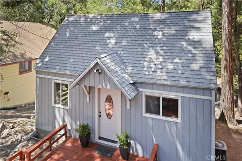 Exterior - 23388 Knapps Cutoff, Crestline, CA 92325 photo 1 of 11