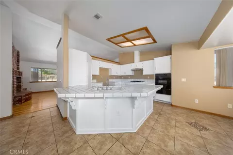 15532 Larch, Hesperia, CA 92345 photo 10