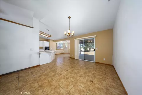 15532 Larch, Hesperia, CA 92345 photo 9