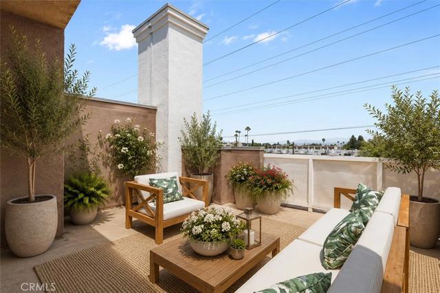 11622 Oxnard St, North Hollywood, CA 91606