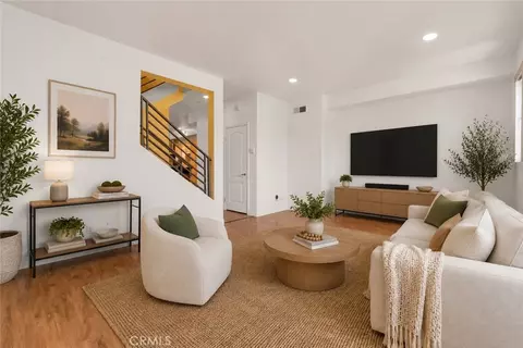 11622 Oxnard St, North Hollywood, CA 91606