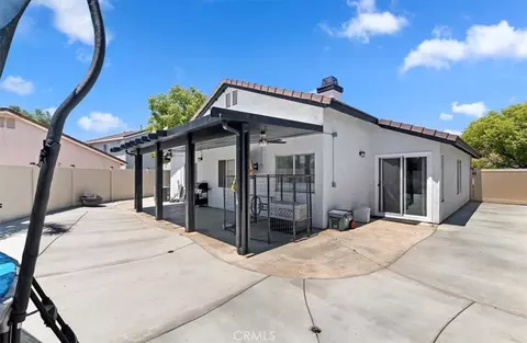 Exterior - 1327 Carriage Ln, Perris, CA 92571 photo 7 of 9