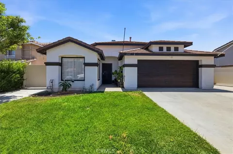 Exterior - 1327 Carriage Ln, Perris, CA 92571 photo 2 of 9