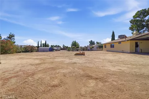 Exterior - 18024 Alder St, Hesperia, CA 92345 photo 7 of 10