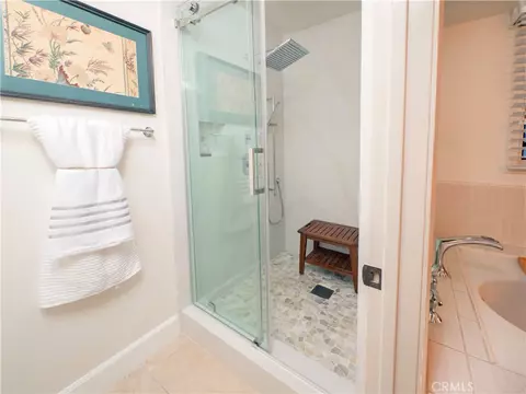 Bath - 1804 Prince Albert Dr, Riverside, CA 92507 photo 6 of 6