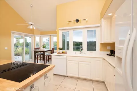 Kitchen - 1804 Prince Albert Dr, Riverside, CA 92507 photo 3 of 5