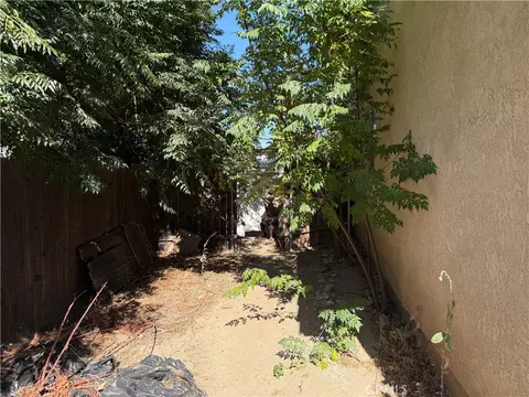 7556 Villa Ave, Highland, CA 92346 photo 29