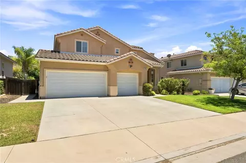 Exterior - 10062 Deville, Moreno Valley, CA 92557 photo 4 of 10