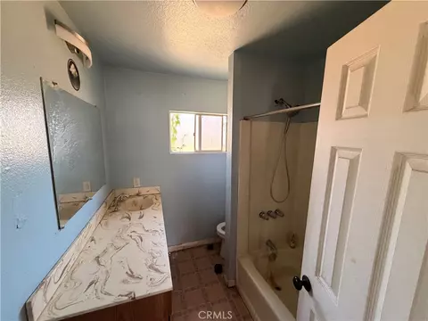 7121 Vine, Highland, CA 92346 photo 9