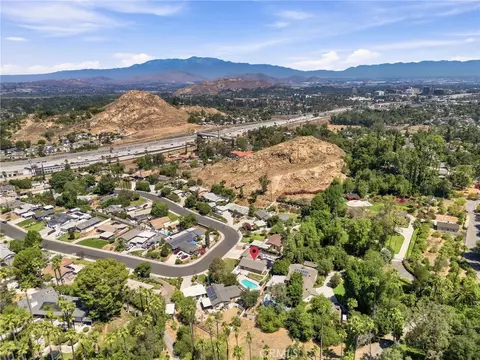 View/Area - 2906 Berkeley, Riverside, CA 92506 photo 2 of 4