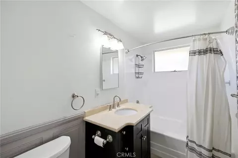 Bath - 2906 Berkeley, Riverside, CA 92506 photo 3 of 3