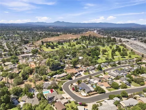 View/Area - 2906 Berkeley, Riverside, CA 92506 photo 3 of 4