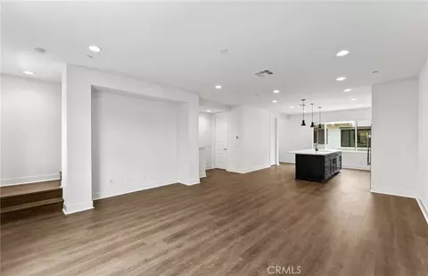 Living - 107 Sorrel Ct, Burbank, CA 91506 photo 1 of 2