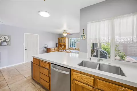 Kitchen - 177 Genoa, Upland, CA 91786 photo 4 of 4