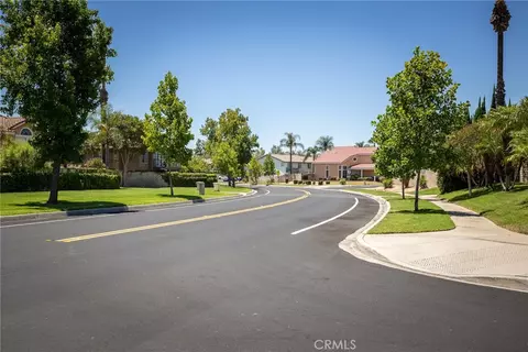 View/Area - 7482 Cambridge Ct, Fontana, CA 92336 photo 2 of 8