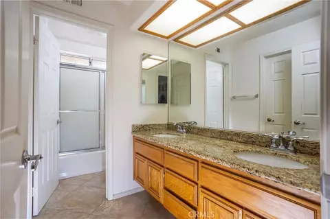 Bath - 7482 Cambridge Ct, Fontana, CA 92336 photo 4 of 4