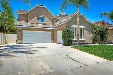 27439 Pinyon St, Murrieta, CA 92562