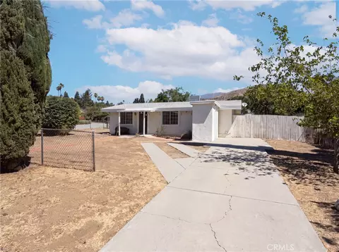 Exterior - 415 E Indian School, Banning, CA 92220 photo 3 of 6