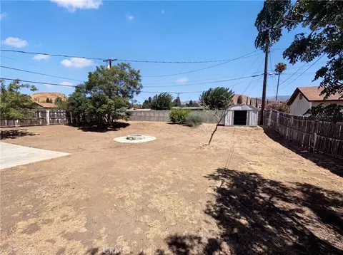 Exterior - 415 E Indian School, Banning, CA 92220 photo 4 of 6