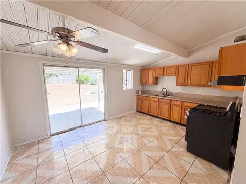 Kitchen - 415 E Indian School, Banning, CA 92220 photo 2 of 2
