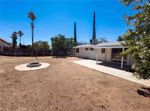 Exterior - 415 E Indian School, Banning, CA 92220 photo 2 of 6