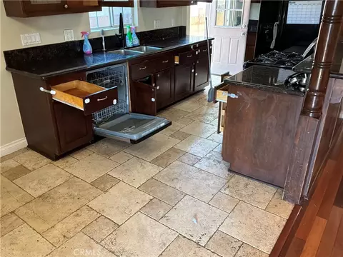 21827 Nicolle, Carson, CA 90745 photo 5