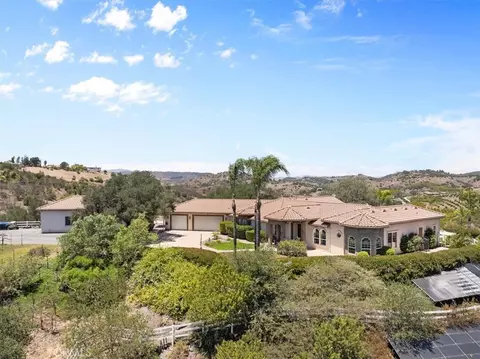 View/Area - 26690 Skyrocket, Temecula, CA 92590 photo 3 of 6