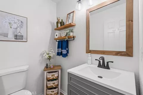 Bath - 4939 Plumtree Ct, Riverside, CA 92504 photo 1 of 2