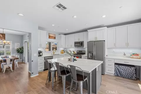Entry Way - 4939 Plumtree Ct, Riverside, CA 92504 photo 1 of 2