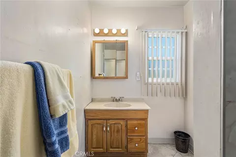 Bath - 1255 E 13th, Upland, CA 91786 photo 2 of 2