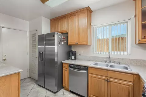 Kitchen - 1255 E 13th, Upland, CA 91786 photo 2 of 3