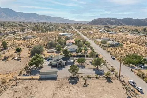 View/Area - 32865 Topaz, Lucerne Valley, CA 92356 photo 9 of 11