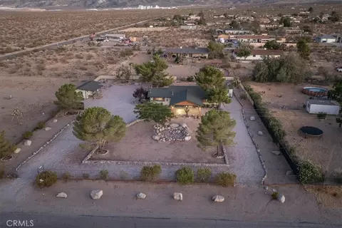 View/Area - 32865 Topaz, Lucerne Valley, CA 92356 photo 3 of 11