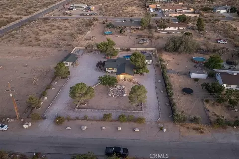 View/Area - 32865 Topaz, Lucerne Valley, CA 92356 photo 2 of 11