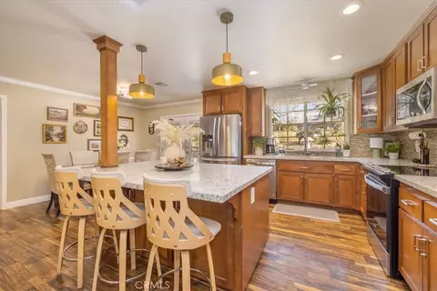 Kitchen - 32865 Topaz, Lucerne Valley, CA 92356 photo 1 of 5