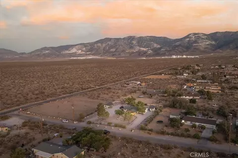 View/Area - 32865 Topaz, Lucerne Valley, CA 92356 photo 4 of 11