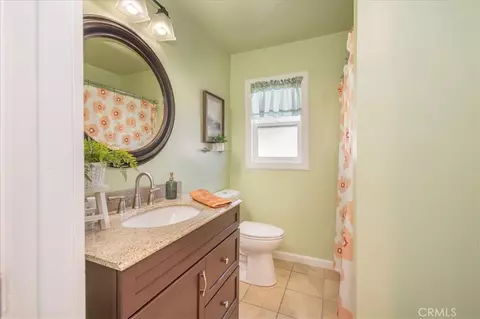 Bath - 32865 Topaz, Lucerne Valley, CA 92356 photo 4 of 5