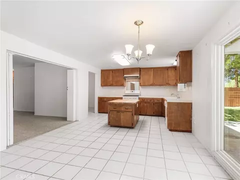 Kitchen - 2973 Flanders, Riverside, CA 92507 photo 3 of 7