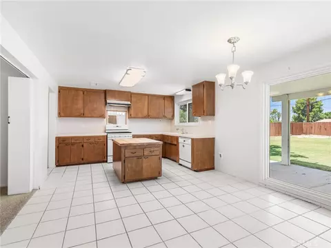 Kitchen - 2973 Flanders, Riverside, CA 92507 photo 2 of 7