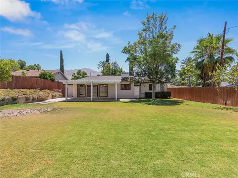 Exterior - 2973 Flanders, Riverside, CA 92507 photo 5 of 9