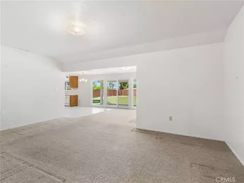 Living - 2973 Flanders, Riverside, CA 92507 photo 11 of 12