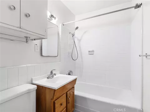 Bath - 2973 Flanders, Riverside, CA 92507 photo 2 of 2