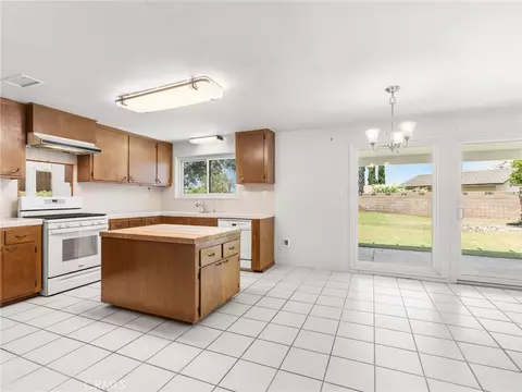 Kitchen - 2973 Flanders, Riverside, CA 92507 photo 1 of 7