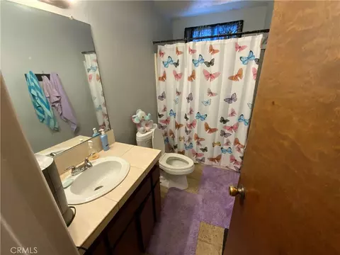Bath - 1295 N 9th, Colton, CA 92324 photo 4 of 4