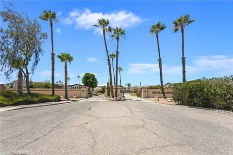 840 Chestnut Dr, San Jacinto, CA 92583 photo 2