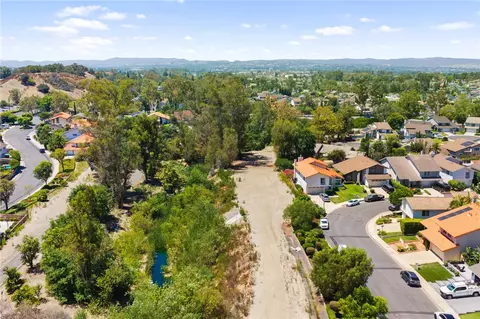 View/Area - 26152 Sally, Lake Forest, CA 92630 photo 2 of 4