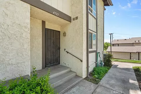 4727 Knickerbocker, Riverside, CA 92501 photo 3