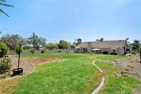 Exterior - 8288 Hillside Rd, Rancho Cucamonga, CA 91701 photo 6 of 8
