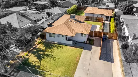 914 W Cambridge Ave, Fresno, CA 93705